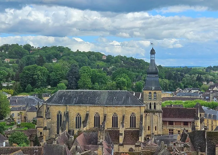 La Maison Valentin Au Coeur De La Cite Medievale